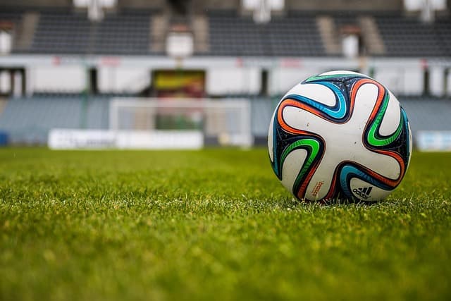 Las habilidades esenciales que todo futbolista debe dominar