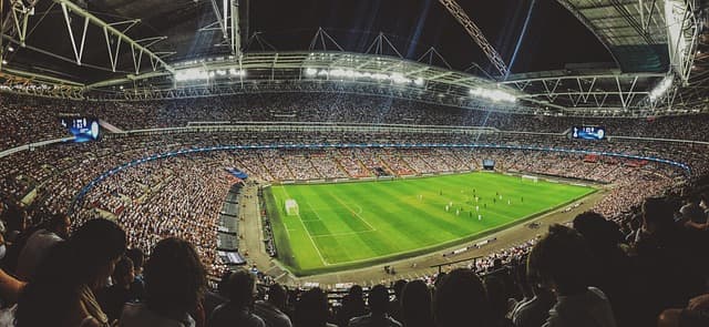 Cómo las redes sociales impactan la carrera de los futbolistas